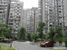 天际蓝桥,精致两房拎包入住,楼层好采光足靠商圈,地铁300米