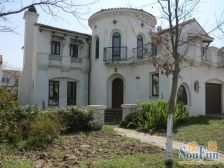 独栋别墅大花园,精装修高品质社区