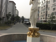 满五税费少,近地铁,近医院,近商场