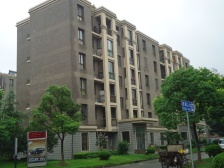 06年欧式风格建筑,地铁400米,近中环,大3房看房随时