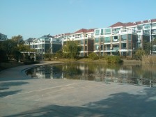 复式房,南北通透,小区中心位置,交通便利,精装修,带产权车位,配套完善