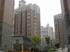 急售!小区中间位置四房电梯中层!带地下产权车位!