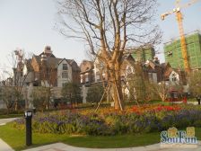 地铁口双XUE区,独栋别墅,双层地下室,实际使用面积超大