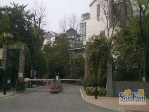 紫檀山5室2厅南