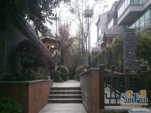 紫檀山3室2厅东东南南