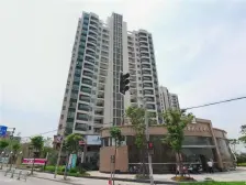 电梯房,小区中心位置,交通便利,中式风格