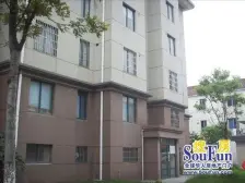 小区的多层户型方正,离地铁口近,配套齐全,近运河边