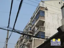 团结桥 一楼带60平院子 四房三卫 全明户型