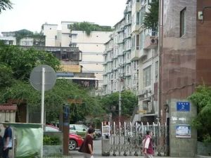 莱茵春天 3室1厅 东南