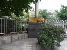 60颗,正规四房双卫,视野开阔,住家安静