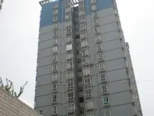 龙湖天街旁 门口轻轨站 双公园 住家出租都适合