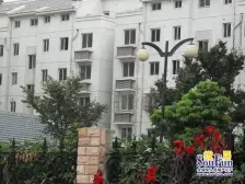 有朝南汽车库,实用面积多,出门地铁