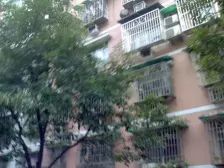 出行方便,距离轻轨2号线大渡口站300米