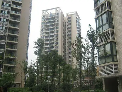 广厦城岭都实景图