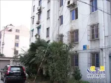 宝带一村 小区门口三号迎春站 顶楼带阁楼 宝带和迎春