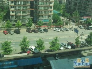 德胜门中间楼层两居看房方便随时交房配套齐全