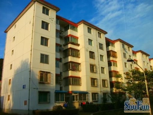  ������2��1��1���ϱ�����1300.00Ԫ/�³��� 
