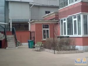 东直门外大街精装修一居高楼层