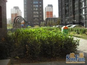 临镜苑4室2厅东南北
