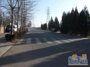 万寿路街道新上南北通透两居室,满五唯一,低楼层。