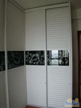 顶固迷你型边框推拉门衣帽间