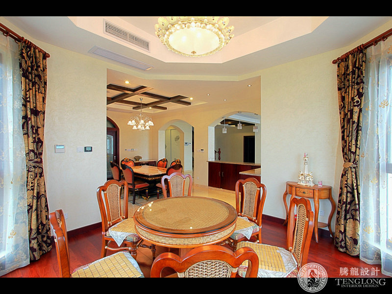 棕榈滩高尔夫别墅-现代简约-四居室