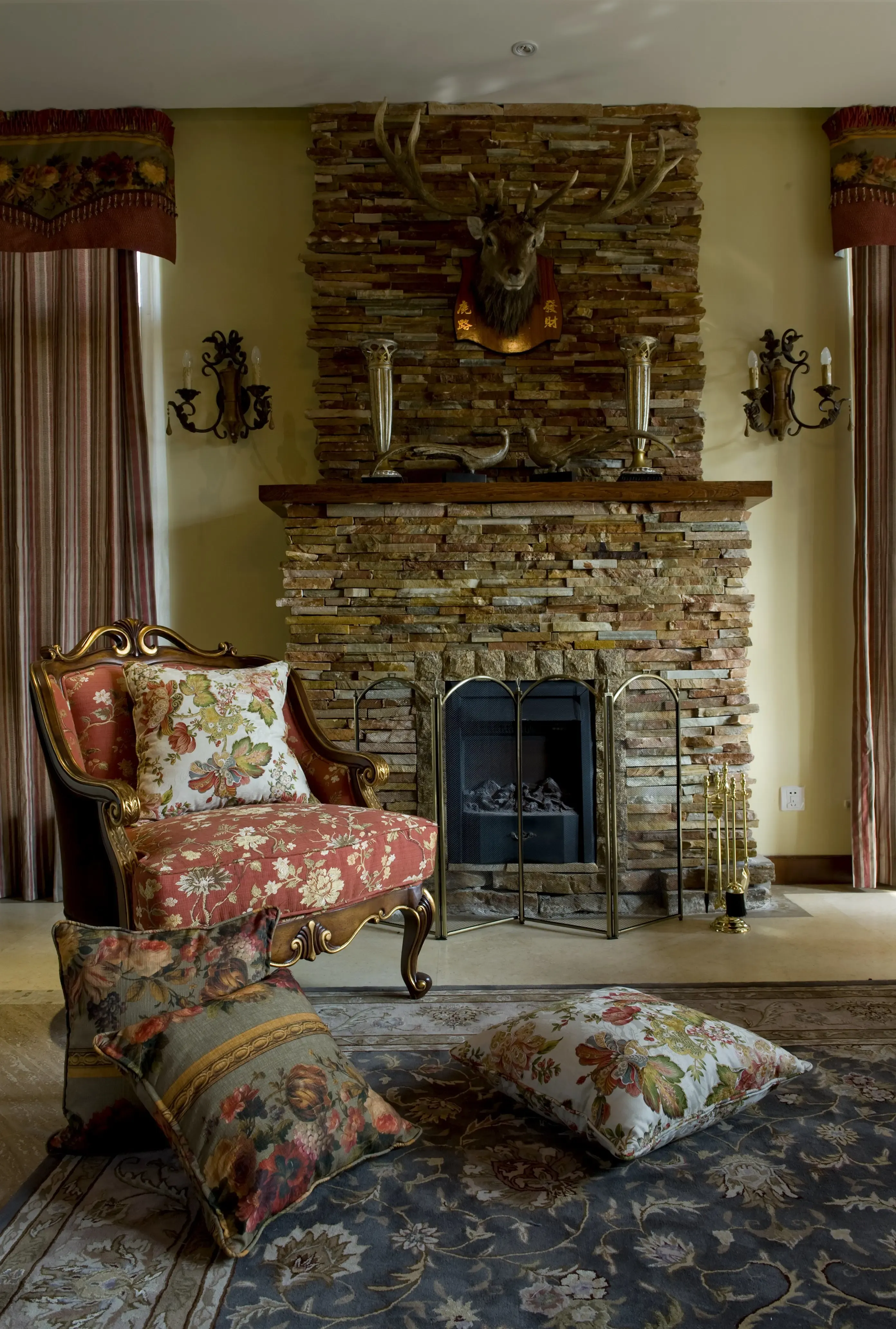 欧式新古典四居室270平米27万-复地花屿城装修案例-重庆房天下家居