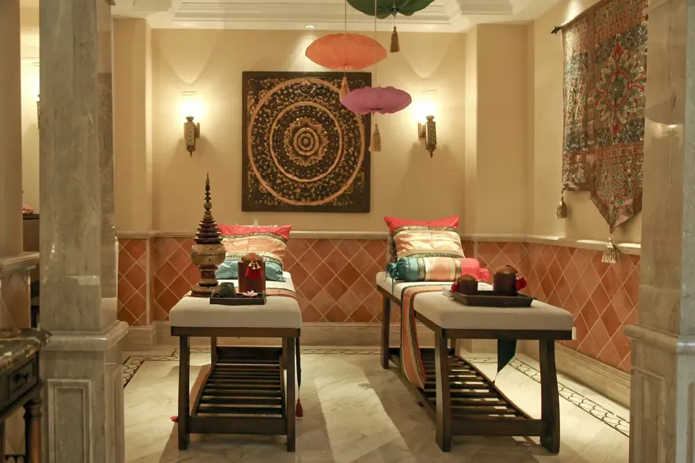 异域风情的spa室,让人心情放松,愉悦身心.