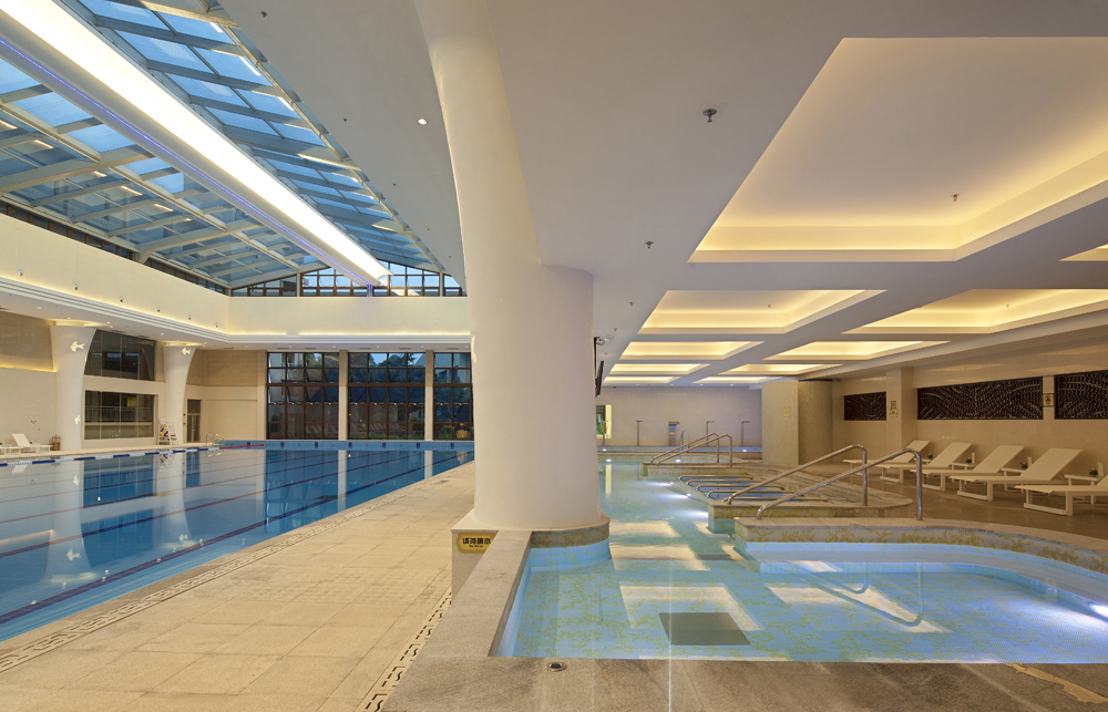 长隆酒店游泳馆