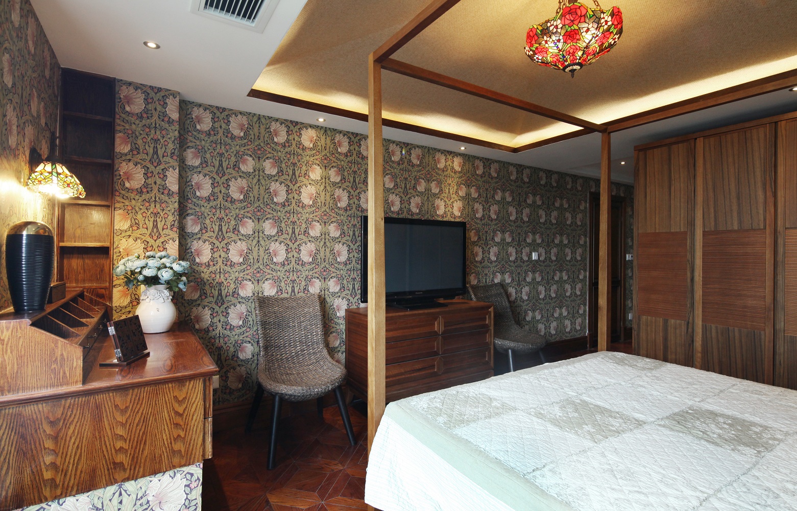 雅居乐国际花园-东南亚风格-三居室